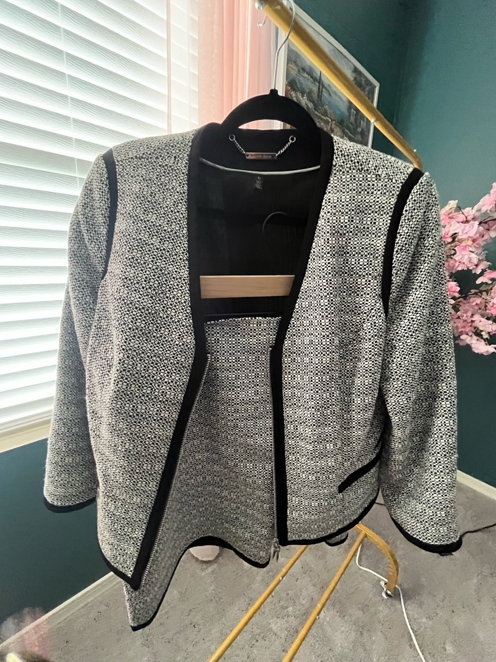 White House Black Market Tweed Skirt Suit Set Size 12 Black White